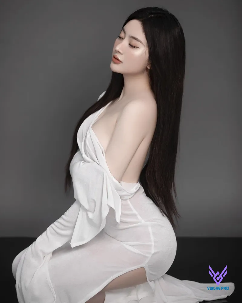 Ảnh nude Triệu Linh Trang