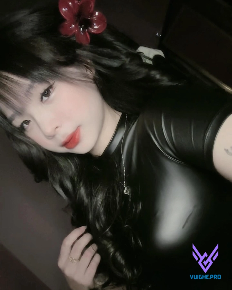 Ảnh sexy Linh Thỏ 6